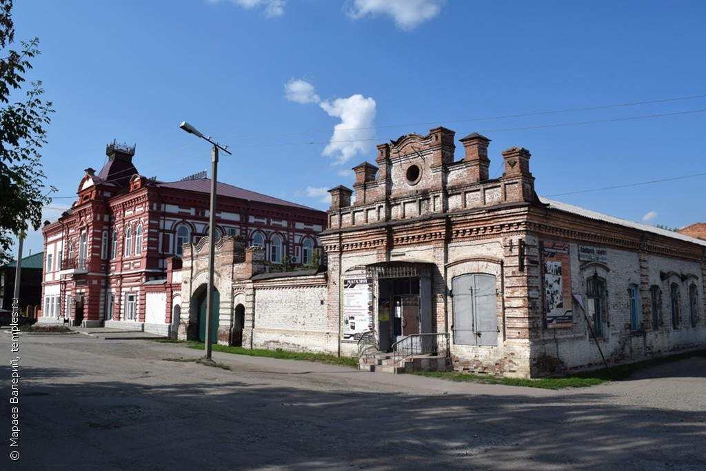 Церковь Адриана и Наталии при первой частной гимназии в Камне — фото 1