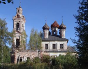 Церковь Благовещения Пресвятой Богородицы в Улошпани