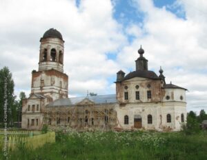 Церковь Богоявления Господня в Пежме