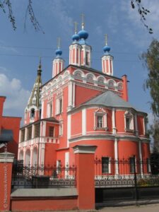 Собор Георгия Победоносца за верхом