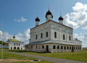 Собор Троицы Живоначальной в Троицком Макариево-Унженском монастыре