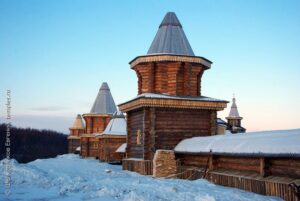 Трифонов Печенгский мужской монастырь